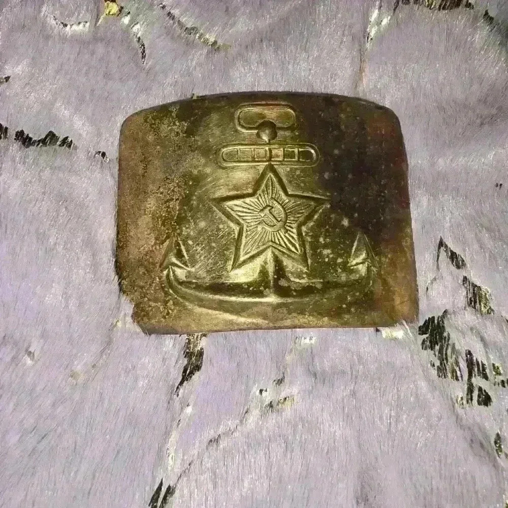 RUSSIAN WWII OFFICERS BELT buckle with Elegant Design WWII belt buckle